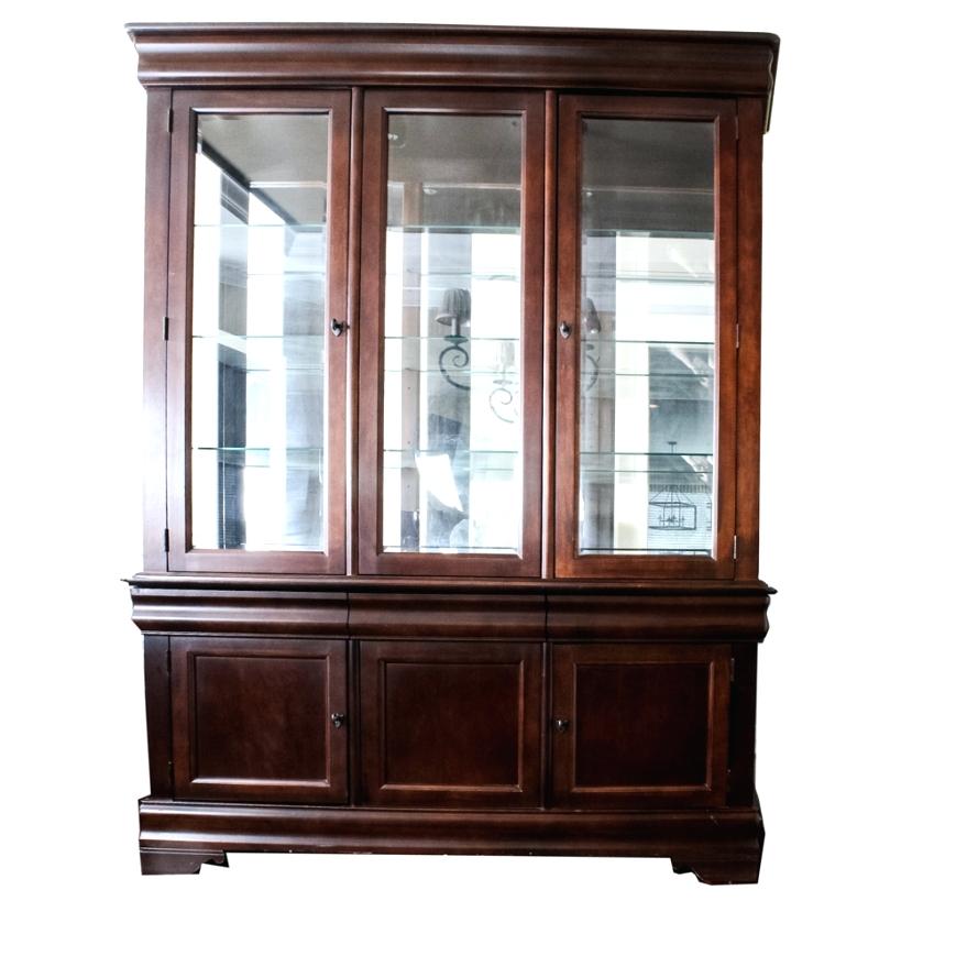 broyhill curio cabinet china cabinet broyhill attic heirloom curio cabinet broyhill curio cabinet china cabinet broyhill attic heirloom curio cabinet